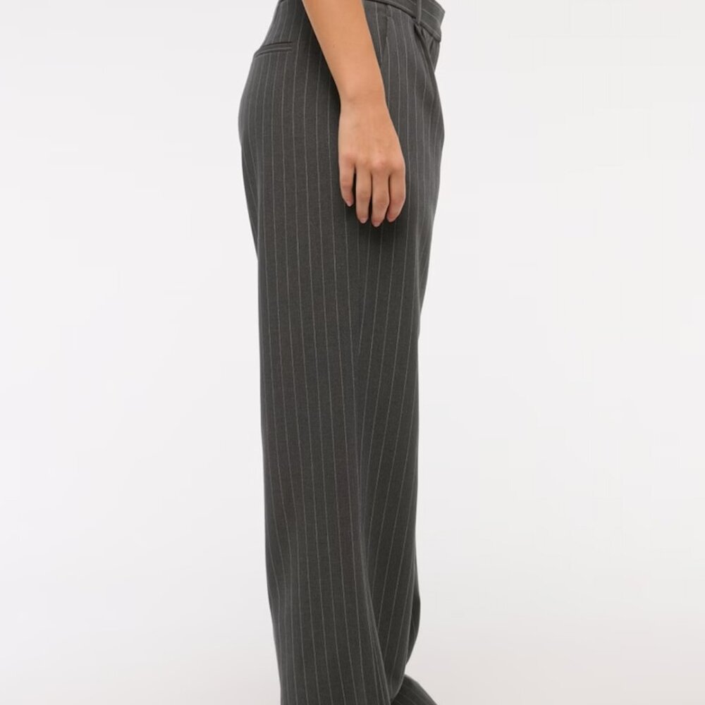 Curve Love A&F Sloane Low Rise Tailored Wide Leg Pant - Picture 3 of 7